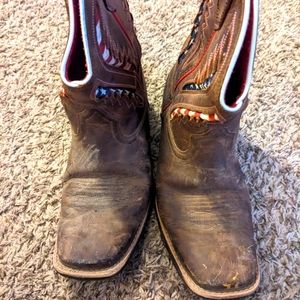 Ariat Boys size 5 boots